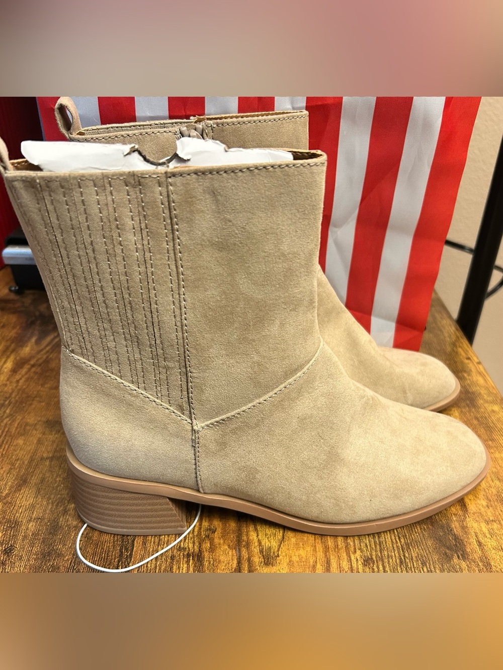 Women's Ashely Low Block Ankle Boots Memory Foam Universal Thread Size 8.5 New